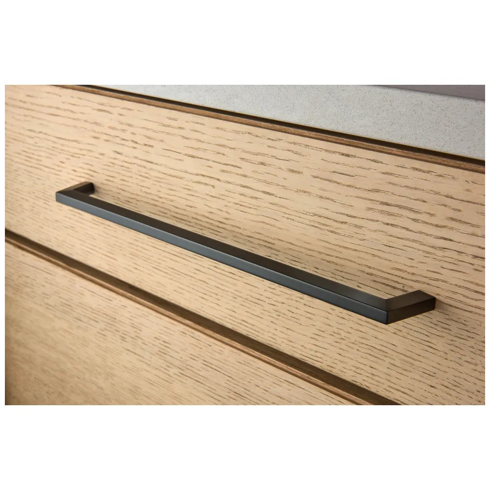 Ivan Cabinet Pull